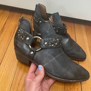 FRYE Ray Deco Fashion Booties / Ankle Boots size 7